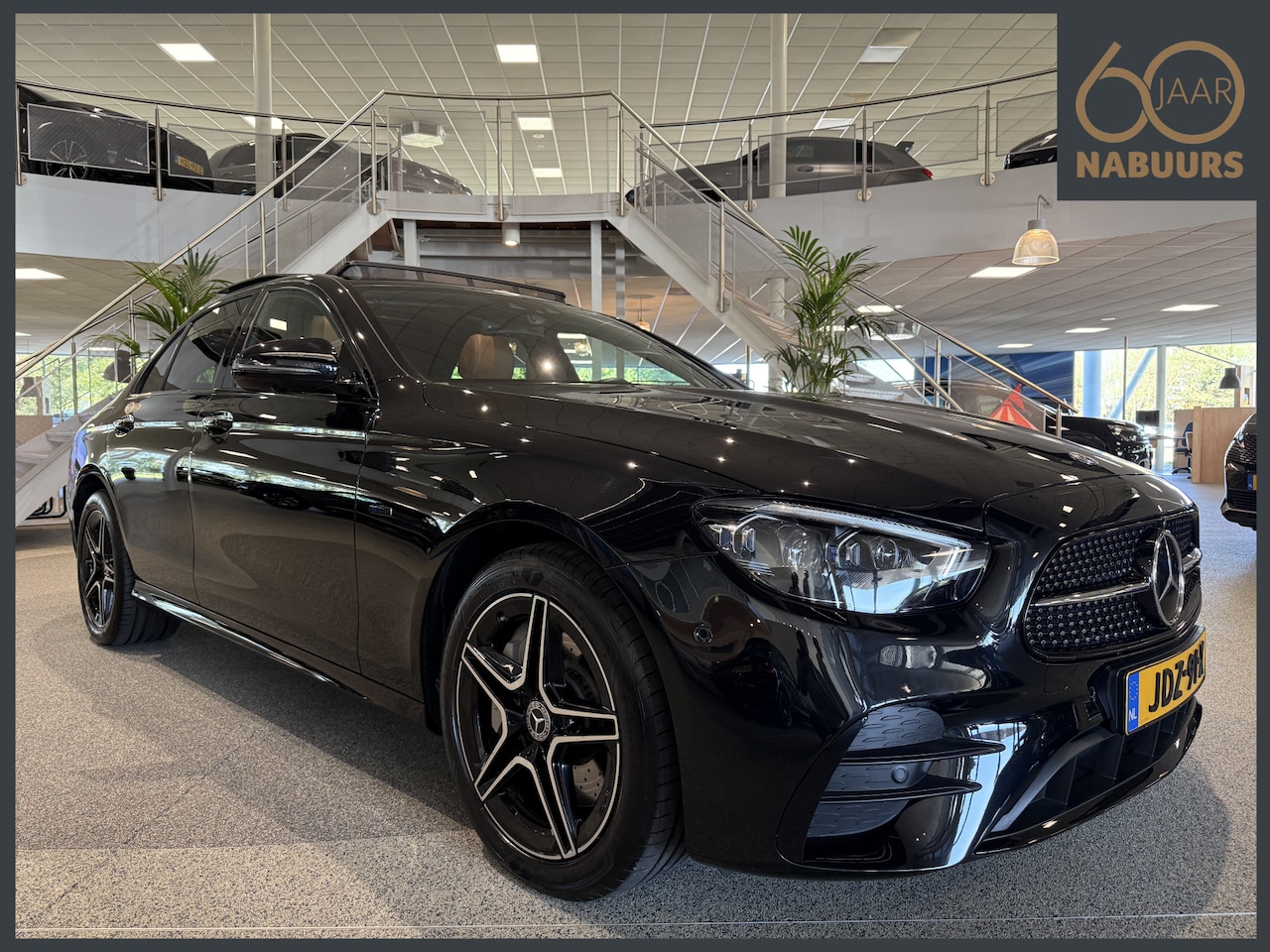Mercedes-Benz E-klasse - 300 e AMG, Pano, Distronic, 360, Burmester, Memory - AutoWereld.nl