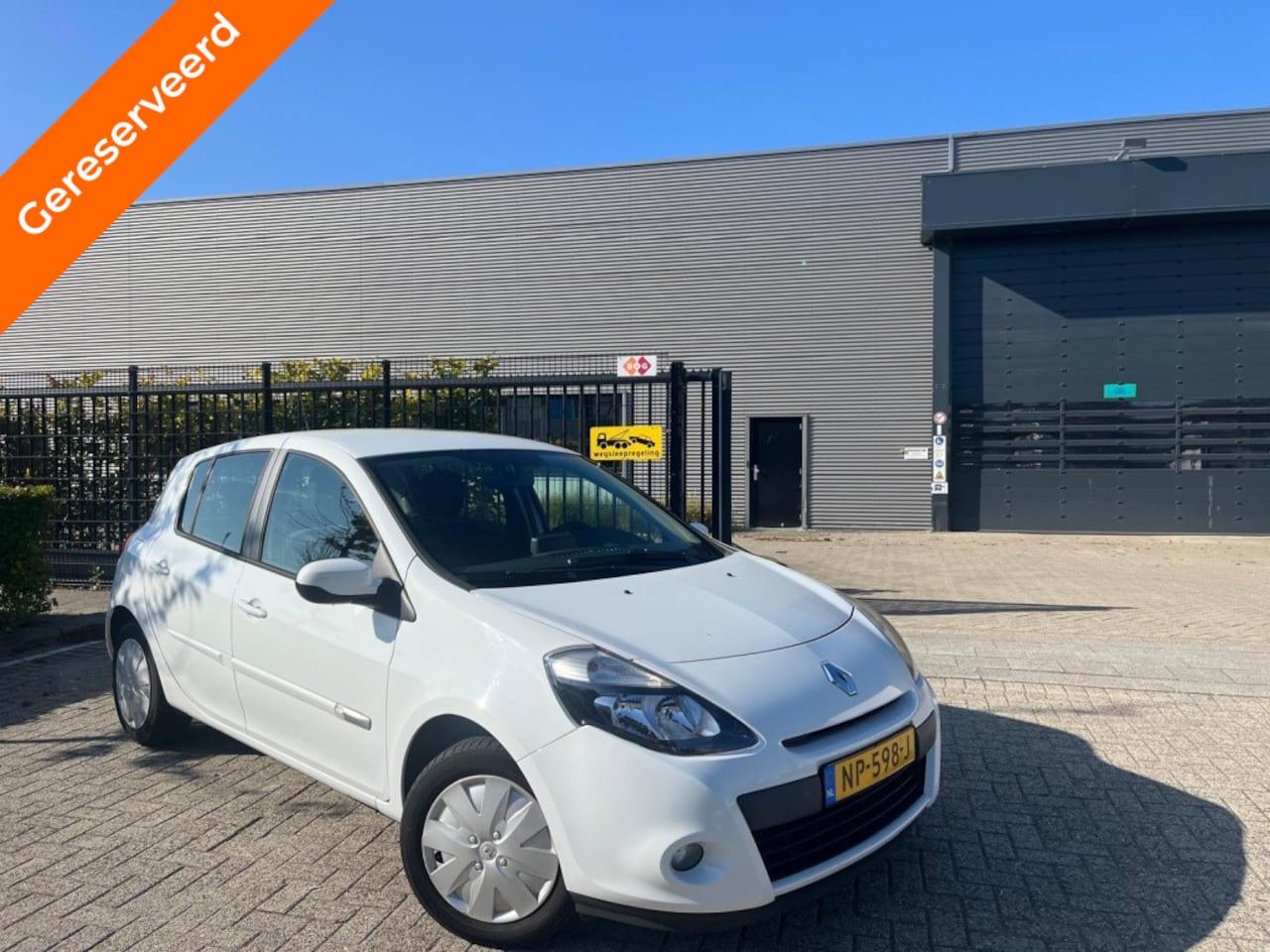 Renault Clio - 1.5 dCi Navigatie|Bluetooth 2012 - AutoWereld.nl