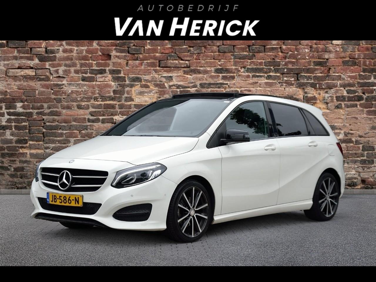 Mercedes-Benz B-klasse - 200 Ambition 156PK | Schuif/kantel dak | Automaat | Sportstoelen - AutoWereld.nl