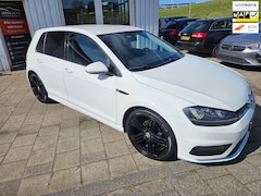 Volkswagen Golf - 1.2 TSI Connected Series
