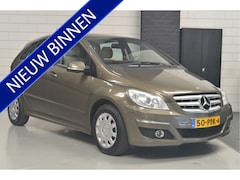 Mercedes-Benz B-klasse - 180 Business Class // AUTOMAAT // 144.000 km // AIRCO // CRUISE // PDC VOOR &ACHTER //