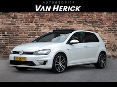 Volkswagen Golf - 1.4 TSI GTE | Schuif/kanteldak | Leder | ACC
