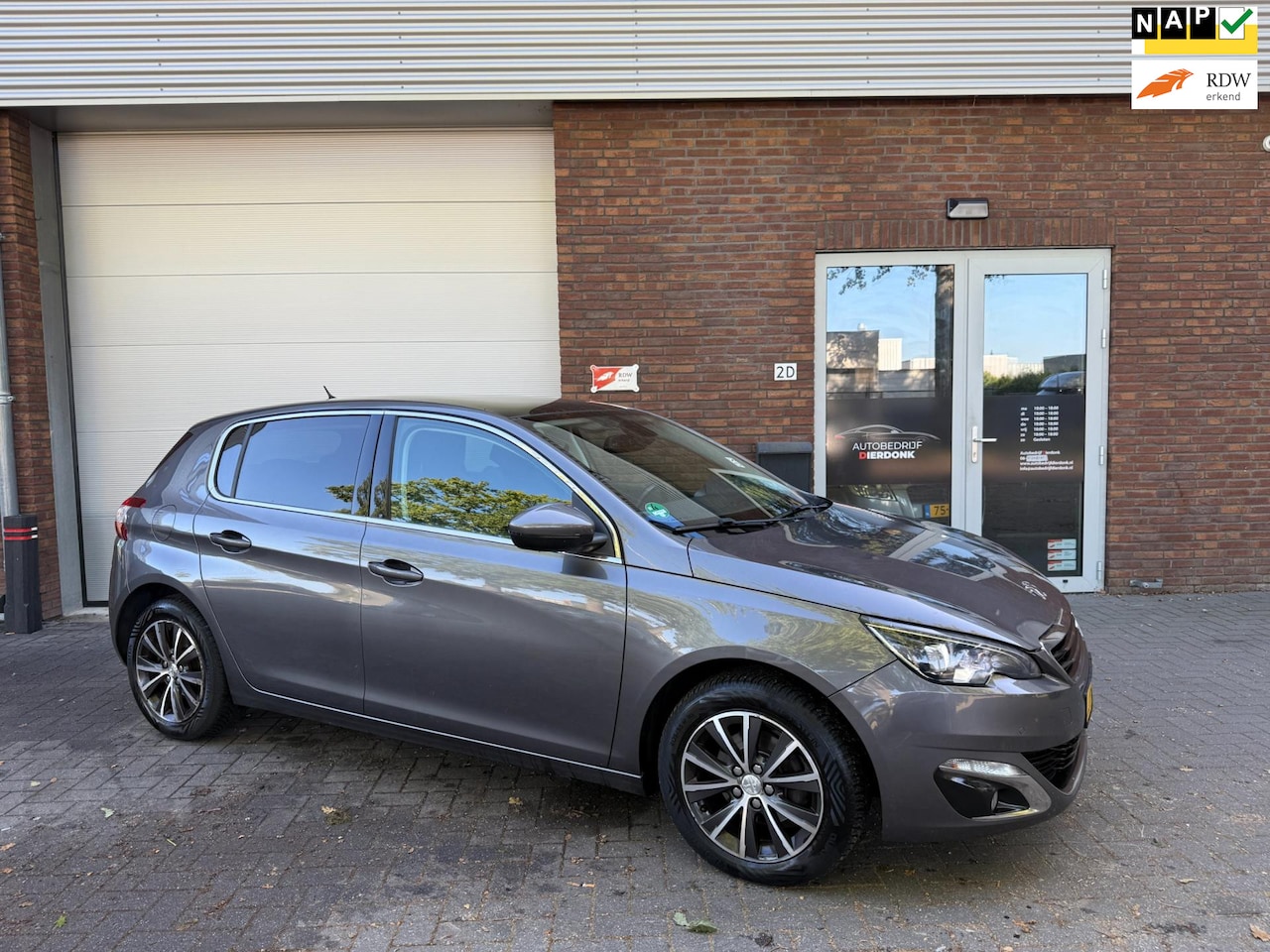 Peugeot 308 - 1.2 PureTech |AUTOMAAT|NIEUWE APK|AIRCO - AutoWereld.nl