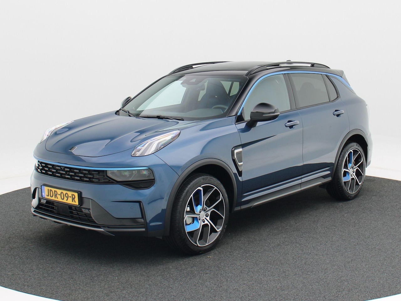Lynk & Co 01 - Co 262 Pk Automaat PHEV 1.5 | Zwarte Hemel | Full LED | Panorama dak | Navigatie | Infinit - AutoWereld.nl