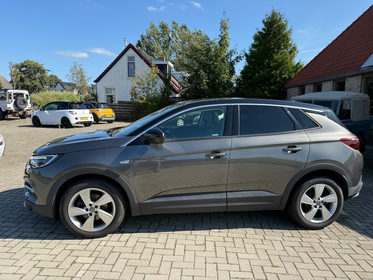 Opel Grandland X - 1.2 Turbo Ultimate Panorama dak plus lederen bekleding