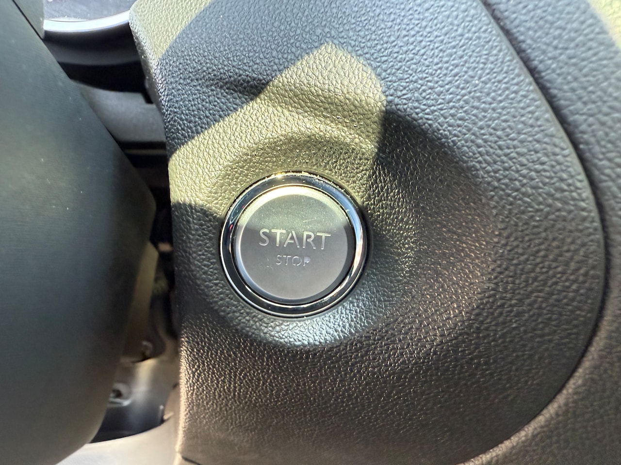 Opel Grandland X - 1.2 Turbo Ultimate Panorama dak plus lederen bekleding
