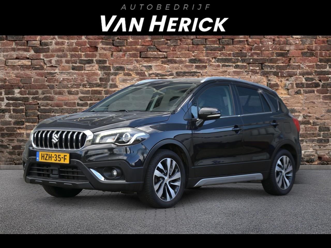 Suzuki S-Cross - 1.4 Boosterjet AllGrip Stijl 140pk Automaat | Panoramadak | Leder | Navi - AutoWereld.nl