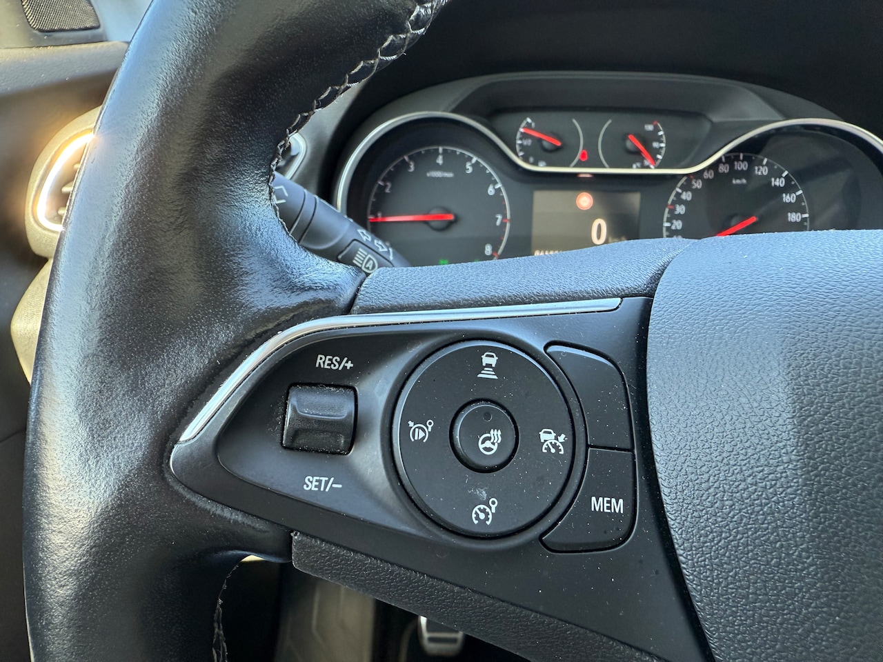 Opel Grandland X - 1.2 Turbo Ultimate Panorama dak plus lederen bekleding