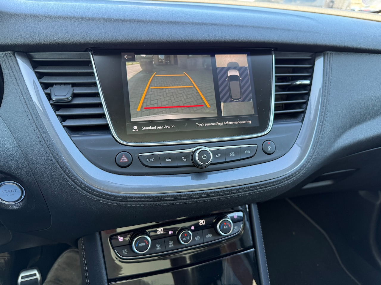 Opel Grandland X - 1.2 Turbo Ultimate Panorama dak plus lederen bekleding