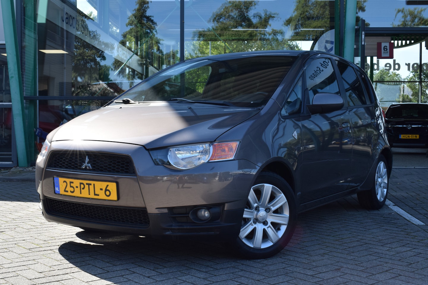 Mitsubishi Colt - 1.3 Edition Two 96pk | Cruise control | Airco Automatisch | Lichtmetalen velgen | - AutoWereld.nl