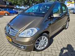 Mercedes-Benz A-klasse - 160 Business Class Elegance 2012. Automaat/Airco/Cruise/Trekhaak etc.. APK 03-2026