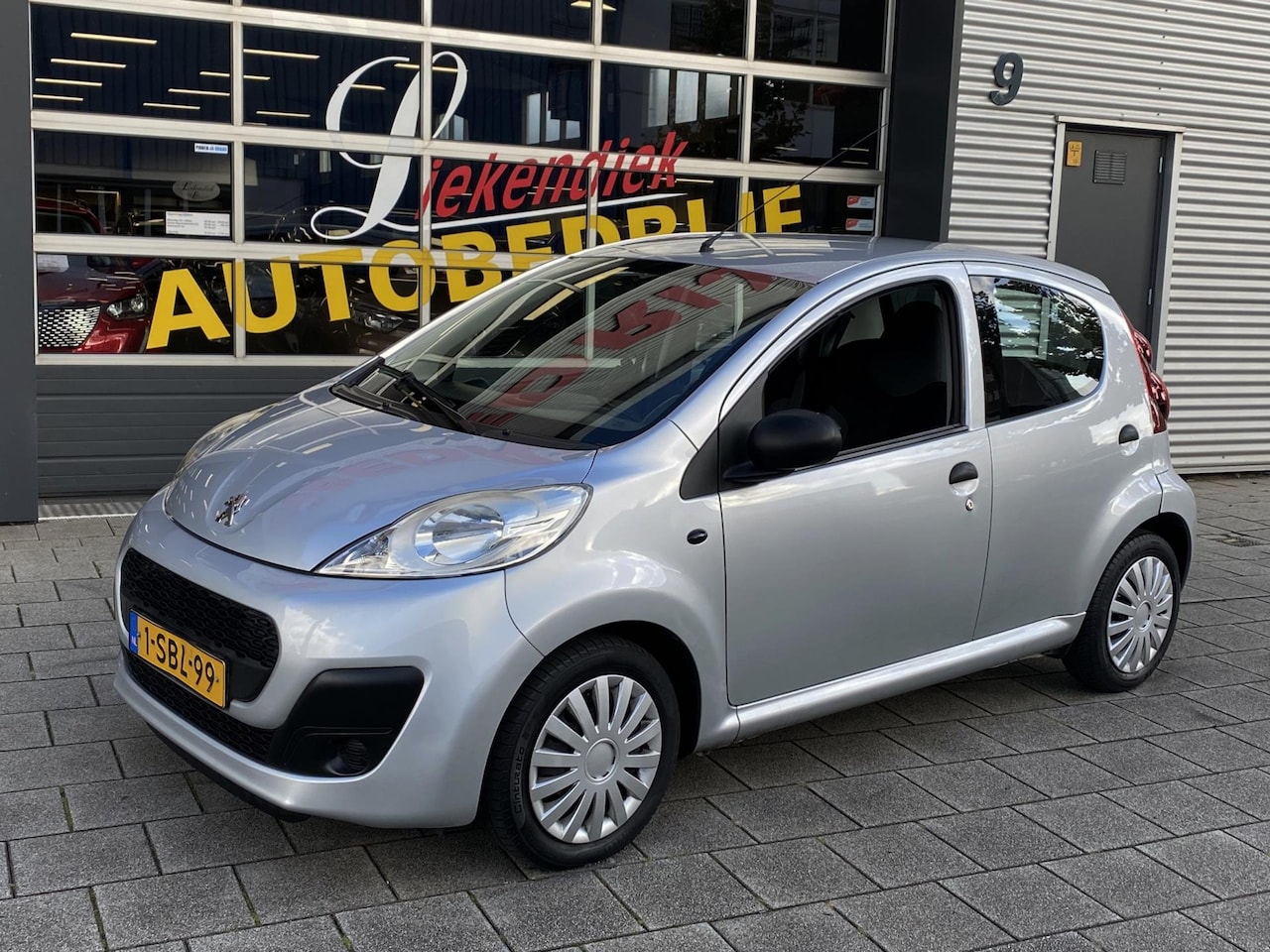 Peugeot 107 - 1.0 Access Accent / Carplay / Airco / Nieuwe APK - AutoWereld.nl