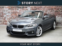 BMW 2-serie Cabrio - 220i High Executive M Sport Pakket Automaat / Navigatie Professional / Trekhaak / Cruise C