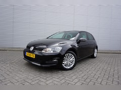 Volkswagen Golf - 1.2 TSI Highline AUTOMAAT - Climate / Cruise / Parkeers. / Elektr. ramen / Lm velgen
