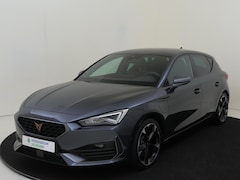 CUPRA Leon - 1.4 e-Hybrid Business | Parkeerassistent | Adaptieve demping systeem | 3-zone airco | Keyl