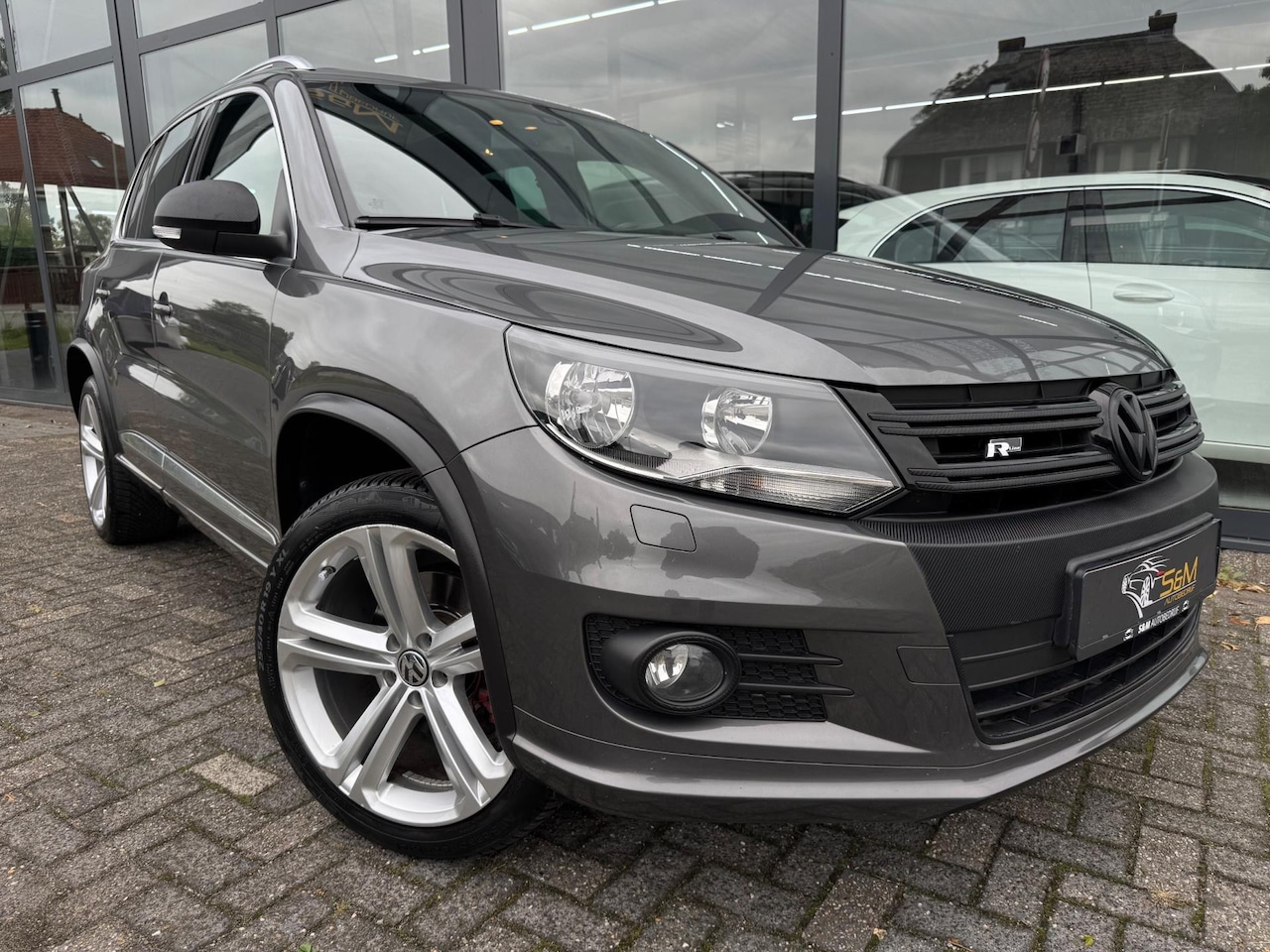 Volkswagen Tiguan - 1.4 TSI R-Line Edition Pano. - AutoWereld.nl