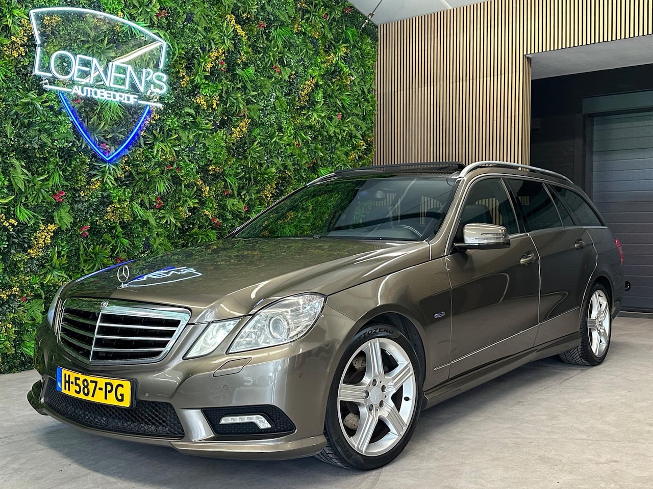 Mercedes-Benz E-klasse Estate - 250 CGI Business Class Avantgarde / Pano / Cruise / PDC - AutoWereld.nl