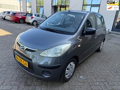 Hyundai i10 - 1.1 Active Cool / 1 JAAR APK / AIRCO / NAP / 5DRS / BOEKJES / TWEE SLEUTELS / NETTE AUTO