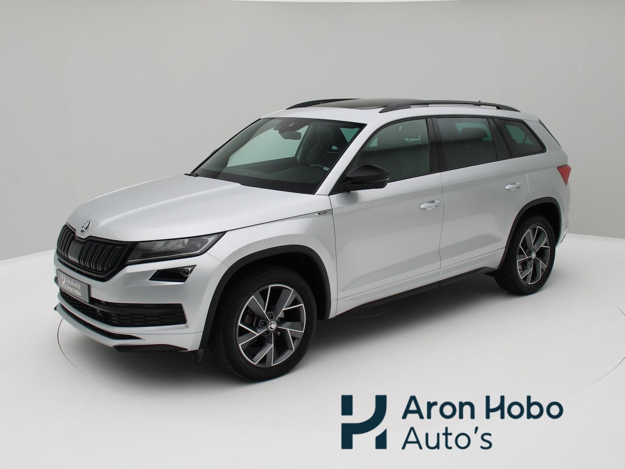 Skoda Kodiaq - 1.5 TSI Sportline Business 7p. Pano, Trekhaak, Canton, Camera - AutoWereld.nl