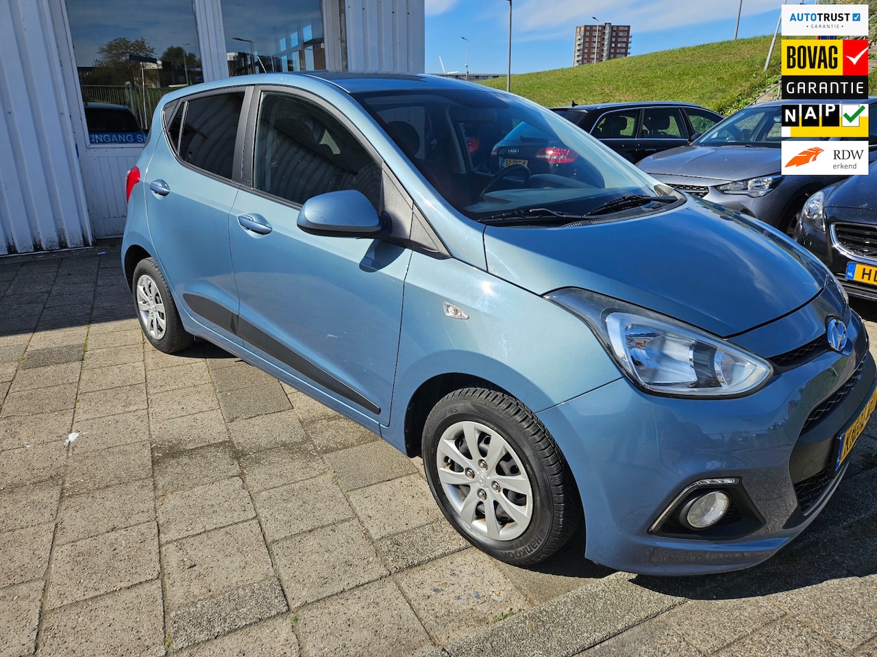 Hyundai i10 - 1.0i i-Motion Go! 2016 1.0i i-Motion Go! 2016 - AutoWereld.nl