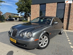 Jaguar S-type - 4.2 V8 Executive