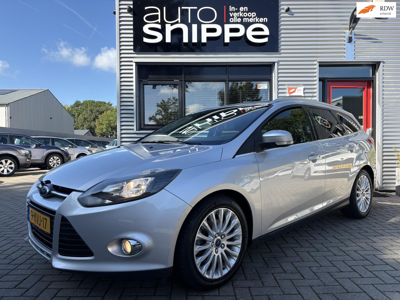 Ford Focus Wagon - 1.6 EcoBoost Trend Sport -150 PK!-CLIMA-CRUISECONTROL-KEYLESS-NAVI-TREKHAAK-1500 KG TREKGE - AutoWereld.nl