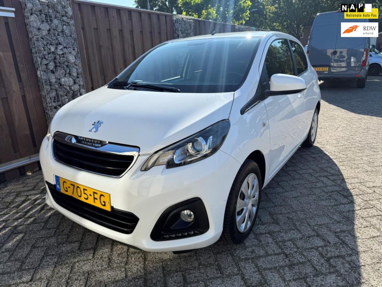 Peugeot 108 - 1.0 e-VTi Active AIRCO - AutoWereld.nl