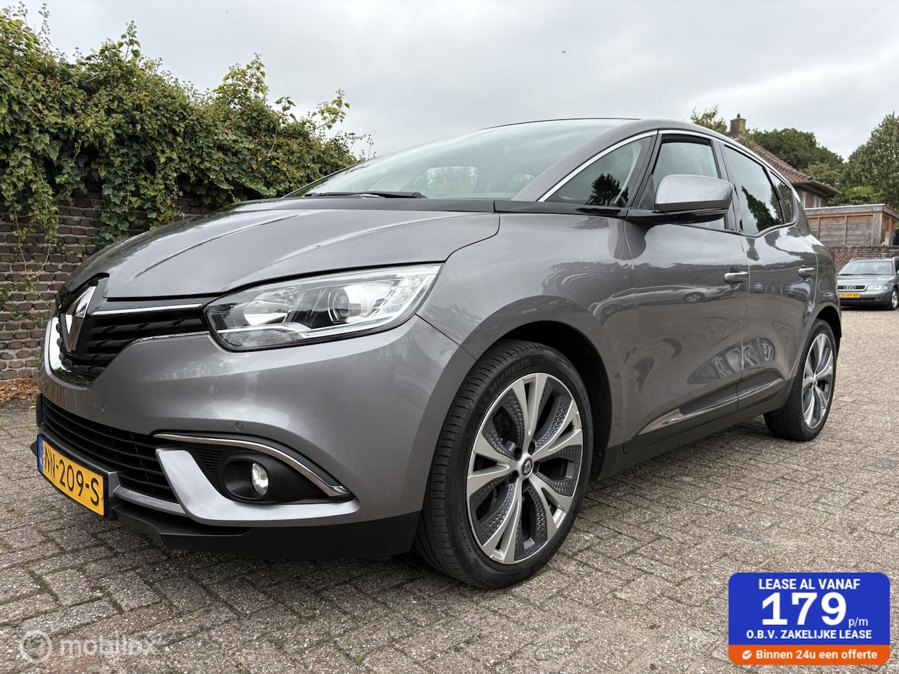 Renault Scénic - 1.2 TCe Intens / Luxe uitvoering / Trekhaak - AutoWereld.nl