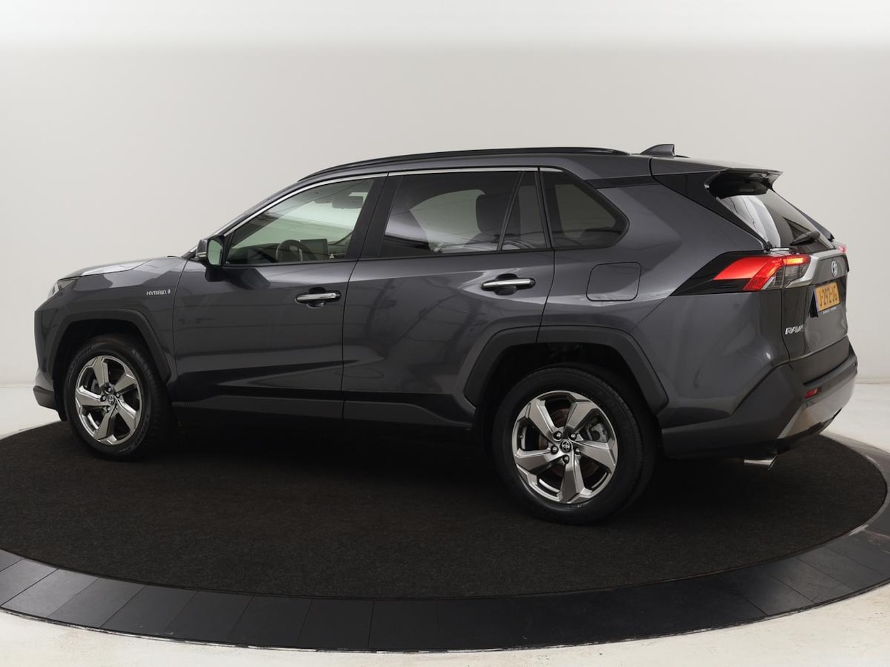 Toyota RAV4 - 2.5 Hybrid Executive | 360 Camera | Memory | Leder | Carplay | Keyless | Full LED | Adapti - AutoWereld.nl