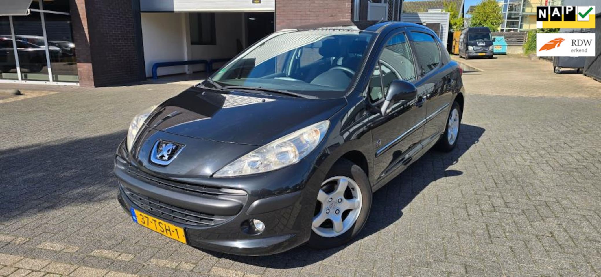 Peugeot 207 - 1.4 VTi Urban Move 1.4 VTi Urban Move - AutoWereld.nl