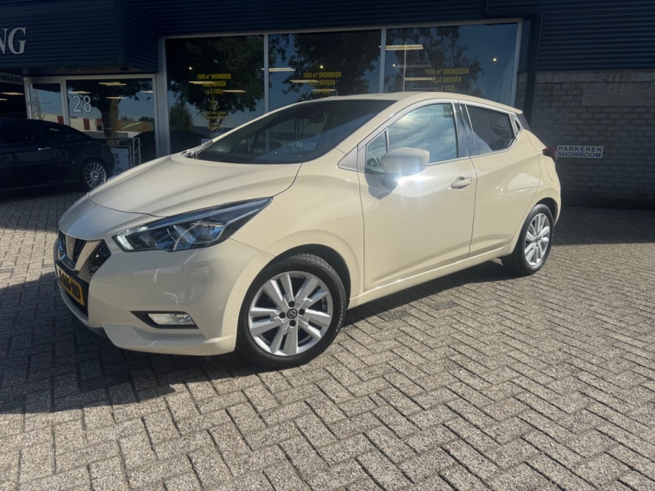 Nissan Micra - 1.0 IG-T N-Connecta Nav/Camera - AutoWereld.nl