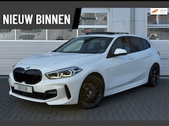 BMW 1-serie - 118i M Sport Edition / Pano / Ambiance Ver / Led / Carplay / Garantie /