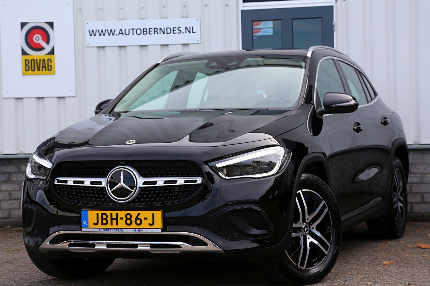 Mercedes-Benz GLA-Klasse - 250 e Plug in hybride PHEV*Perfect MB Onderh.*ACC/360Camera/Stoelverw./Stuurwielverw./Stan - AutoWereld.nl