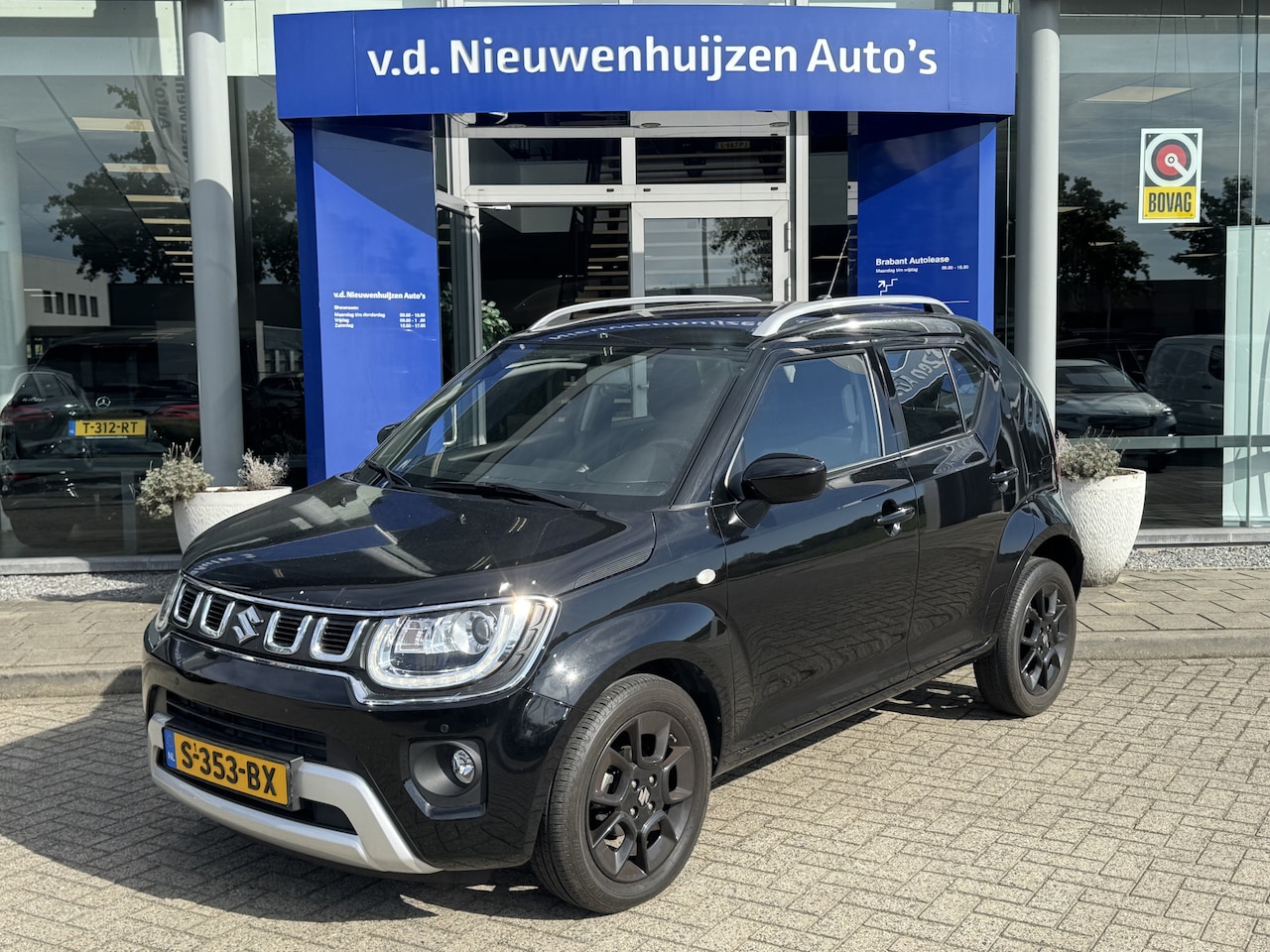 Suzuki Ignis - 1.2 Smart Hybrid Comfort Select Camera | Parkeersensoren | Lichtmetalen Velgen | Roofrails - AutoWereld.nl