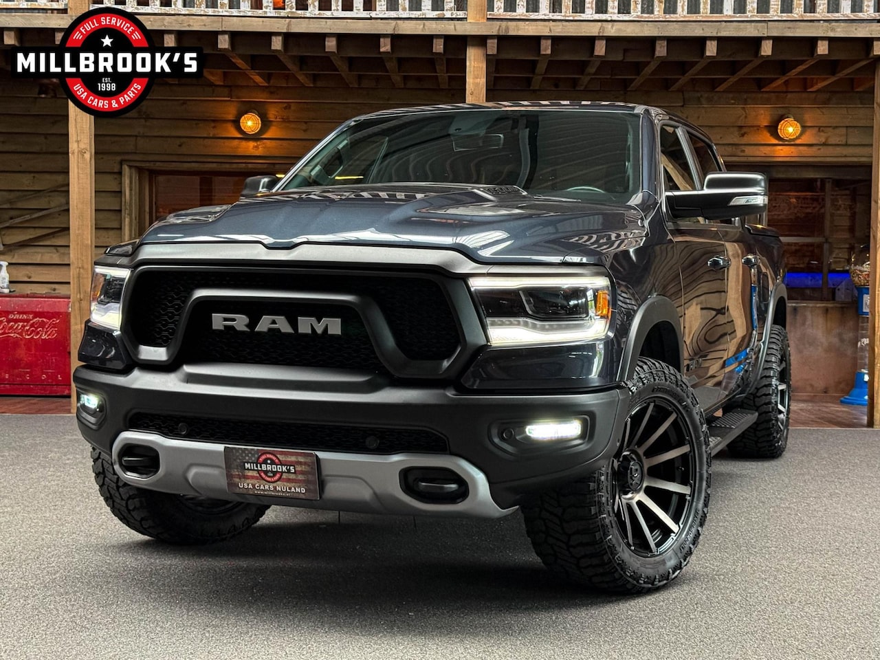 Dodge Ram 1500 - 5.7 V8 4x4 Crew Cab Rebel 5.7 V8 4x4 Crew Cab Rebel - AutoWereld.nl