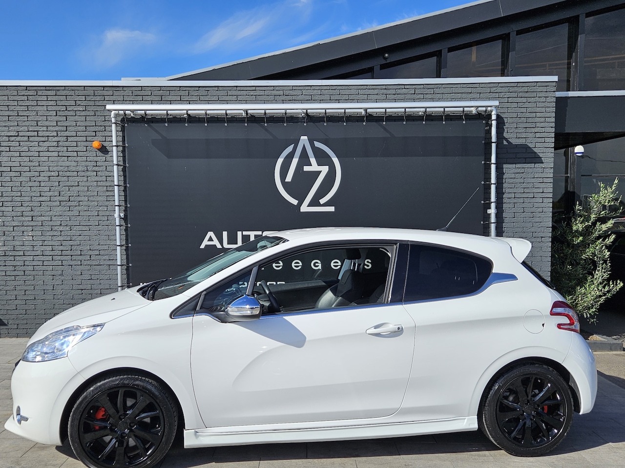 Peugeot 208 - 1.6 THP XY *Musketier Edition - AutoWereld.nl