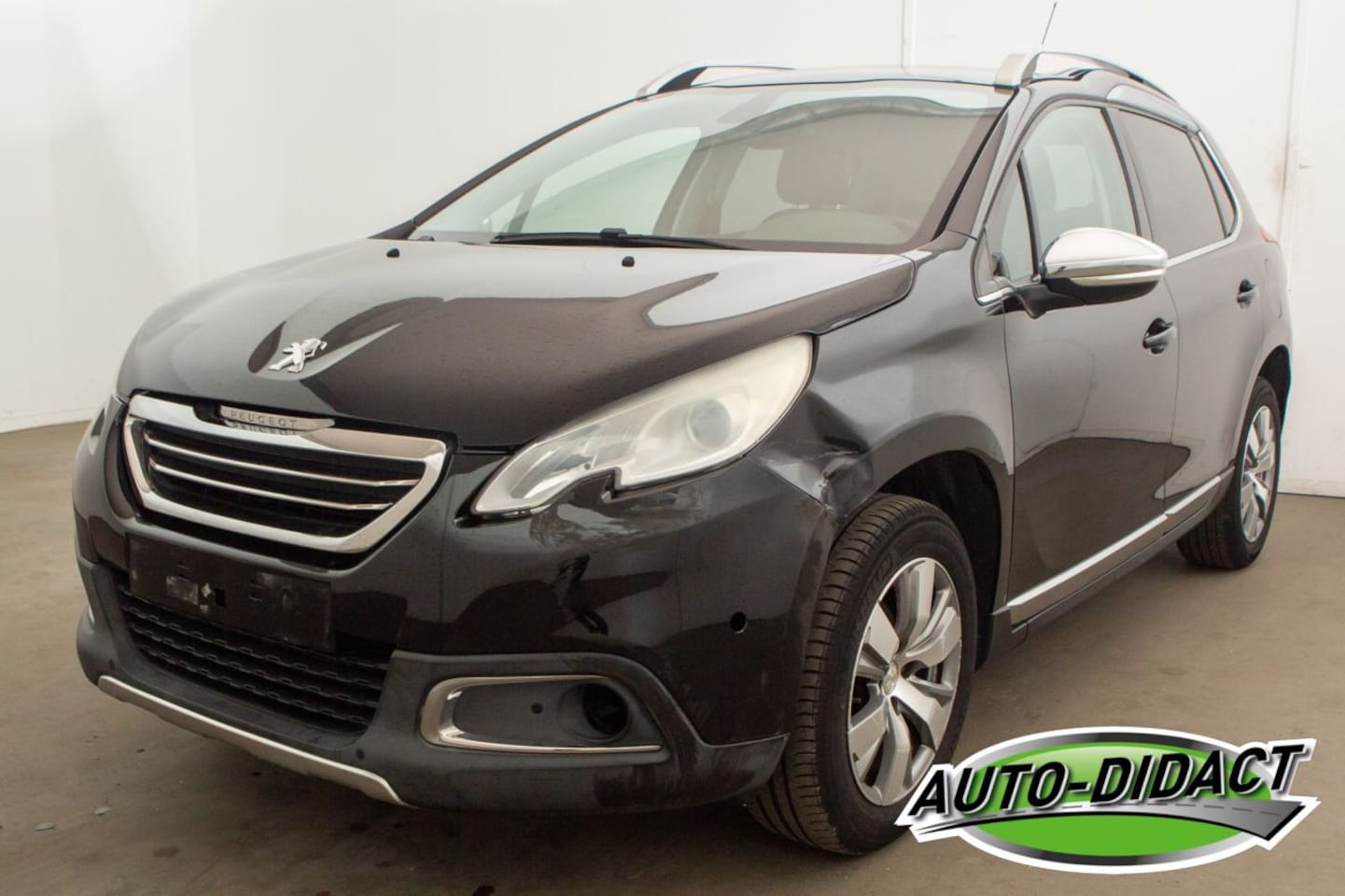 Peugeot 2008 - 1.2 Allure Clima - AutoWereld.nl