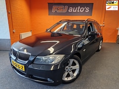 BMW 3-serie Touring - 318I / BISINESS-LINE / NAVI / APK 17-09-2026