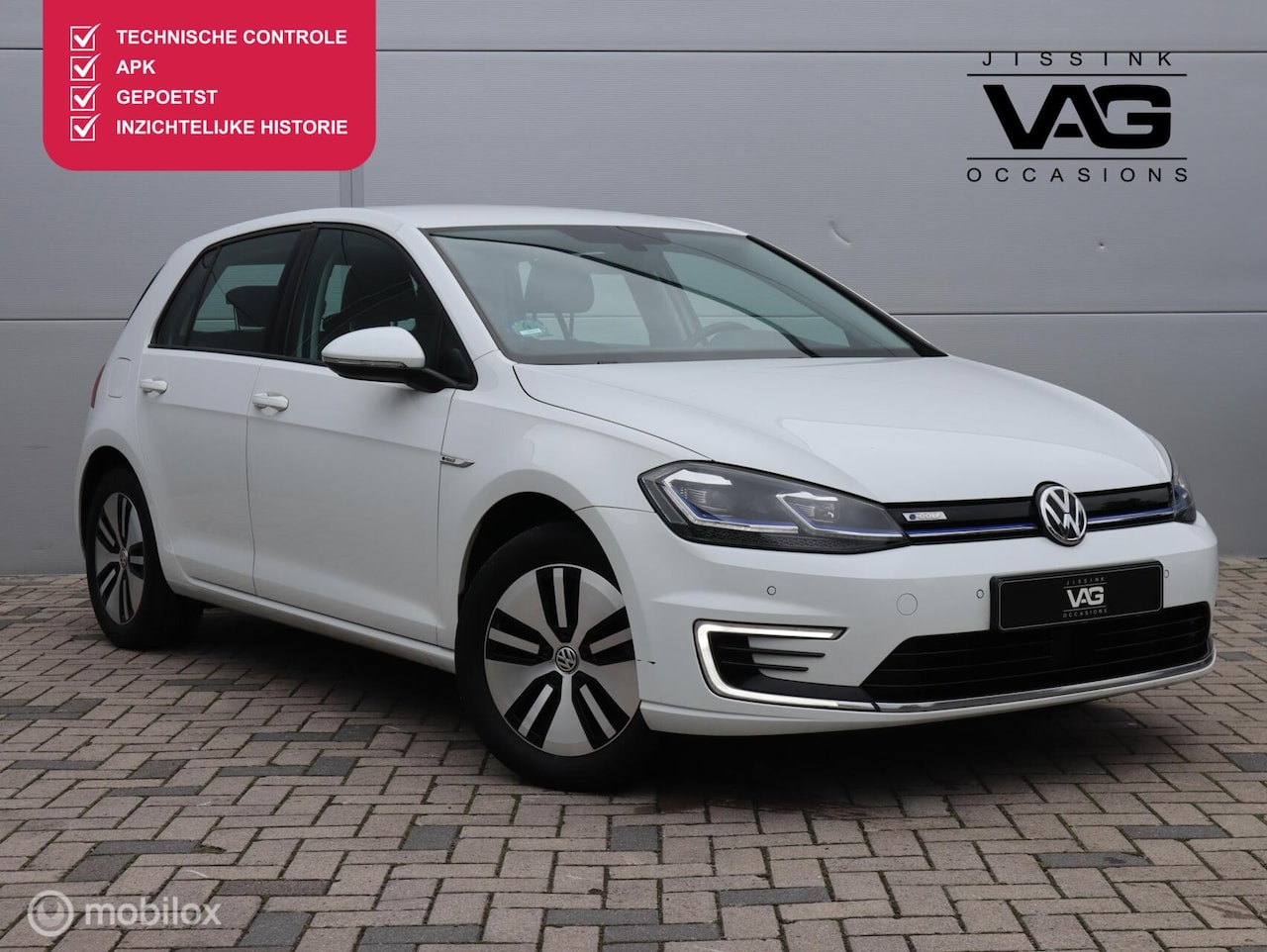 Volkswagen e-Golf - E-DITION Clima PDC Warmtepomp ACC CarPlay - AutoWereld.nl