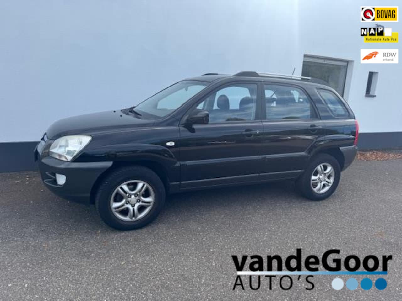 Kia Sportage - 2.0 CVVT X-ecutive 2.0 CVVT X-ecutive, '07, navi, trekhaak, airco ! - AutoWereld.nl