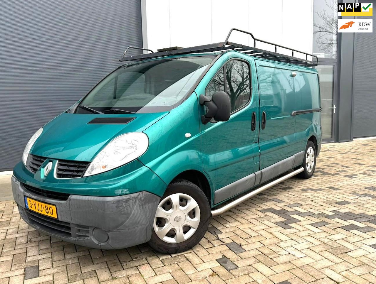 Renault Trafic - 2.0 dCi T29 L2H1 De 6de versnelling werkt niet - AutoWereld.nl