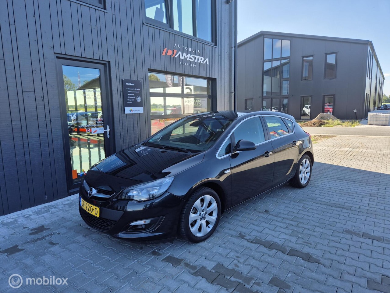 Opel Astra - 1.4 Turbo Blitz 140PK|Airco|Cruise|Navi|Trekhaak| - AutoWereld.nl