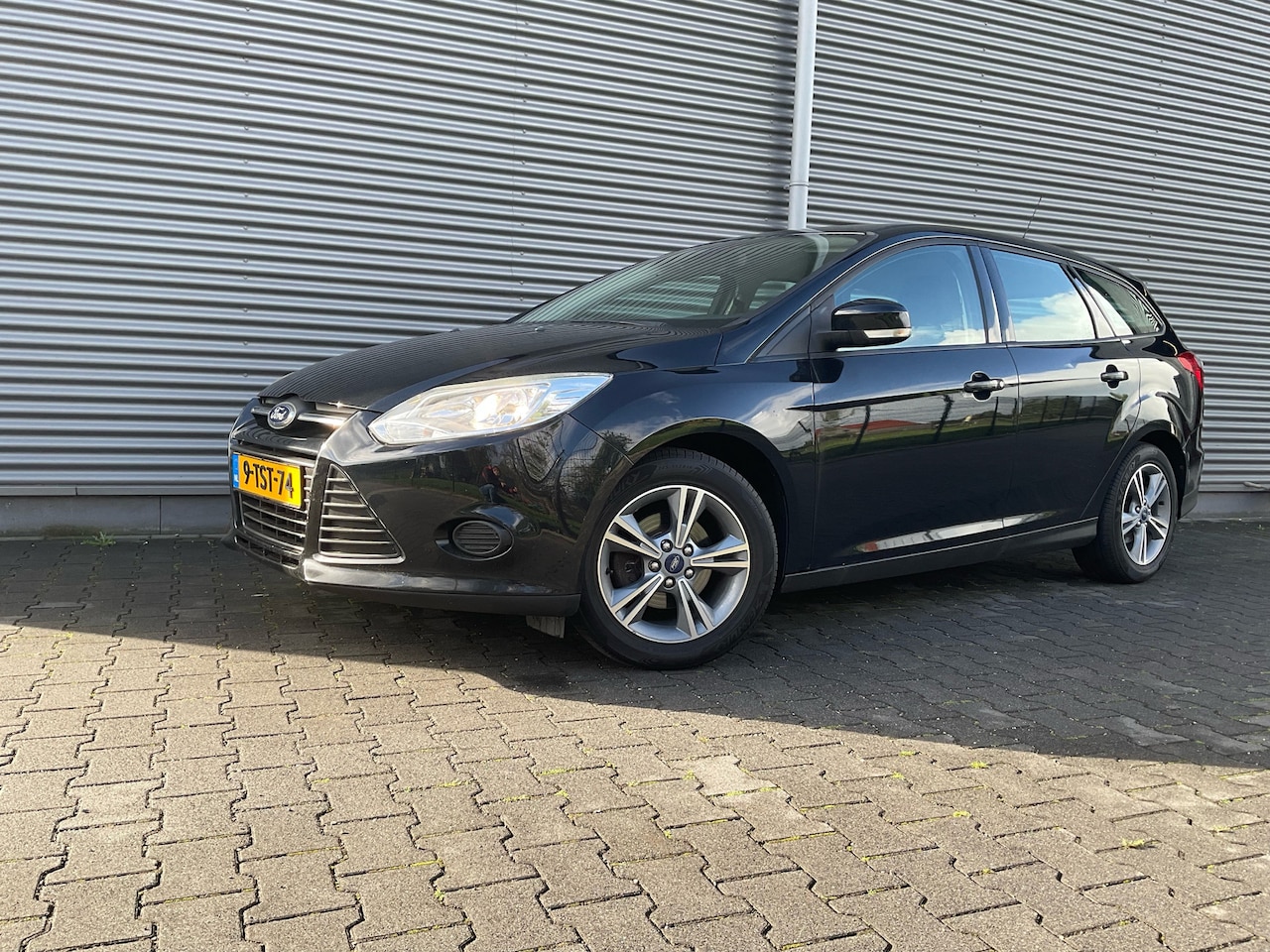 Ford Focus Wagon - 1.0 EcoBoost 100pk ECOnetic Edition - AutoWereld.nl