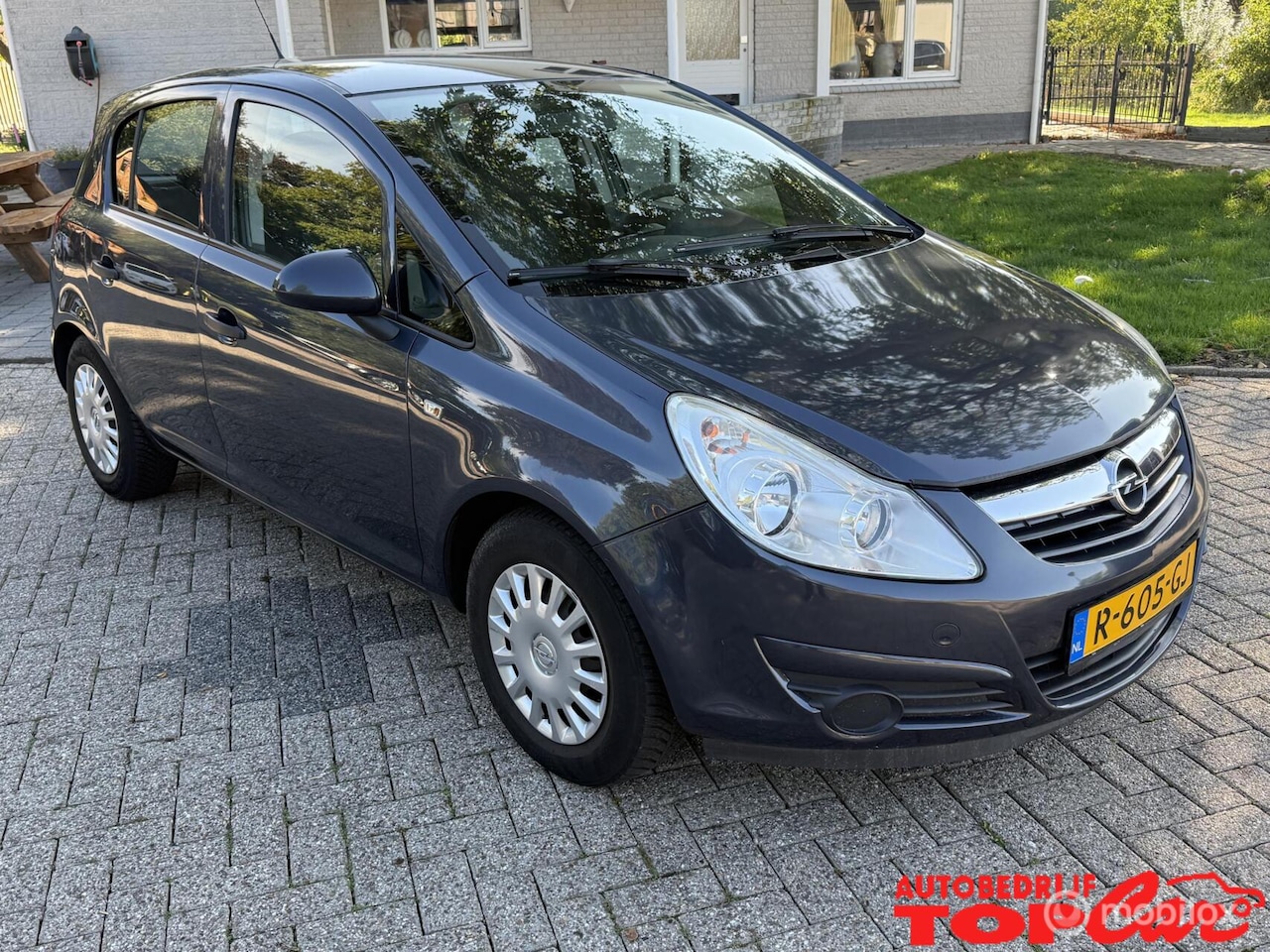 Opel Corsa - 1.2-16V Selection AIRCO Apk 15-4-2026 - AutoWereld.nl