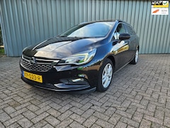 Opel Astra Sports Tourer - 1.6 CDTI Business+ navi camera Schuifkanteldak