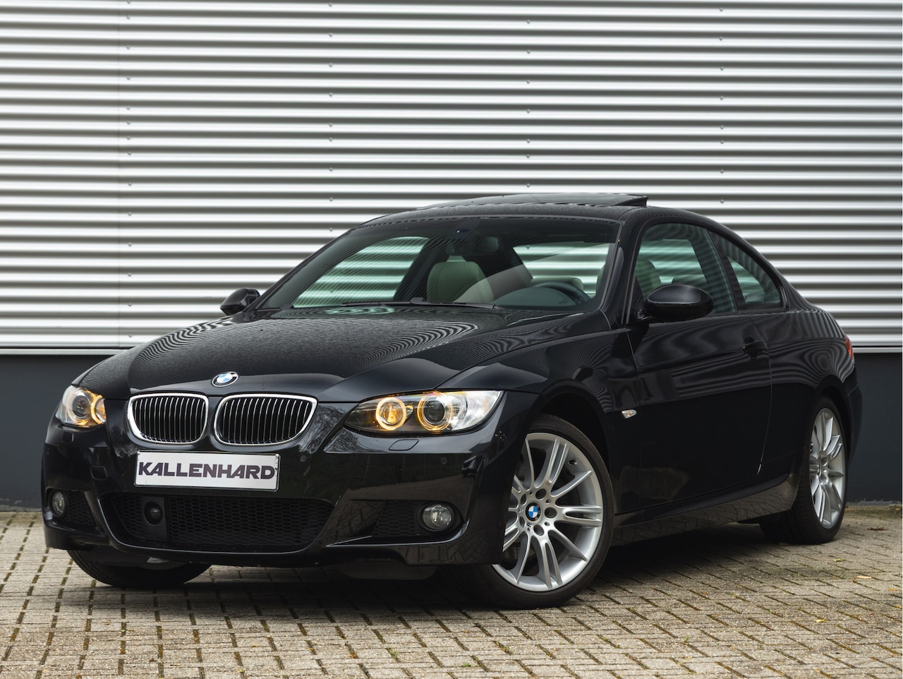 BMW 3-serie Coupé - 330i xDrive - M-Sport - Youngtimer - BTW-auto! - AutoWereld.nl