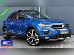 Volkswagen T-Roc - 1.5 TSI R-line optiek/Pano.dak/LED/Clima/19`