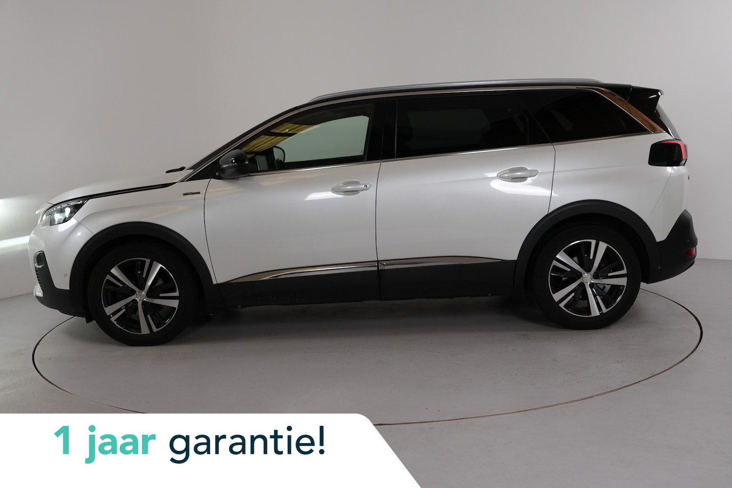 Peugeot 5008 - 1.6 e-THP GT-Line 7p. | Pano | Trekhaak | Camera | Luxe lederen bekleding | - AutoWereld.nl