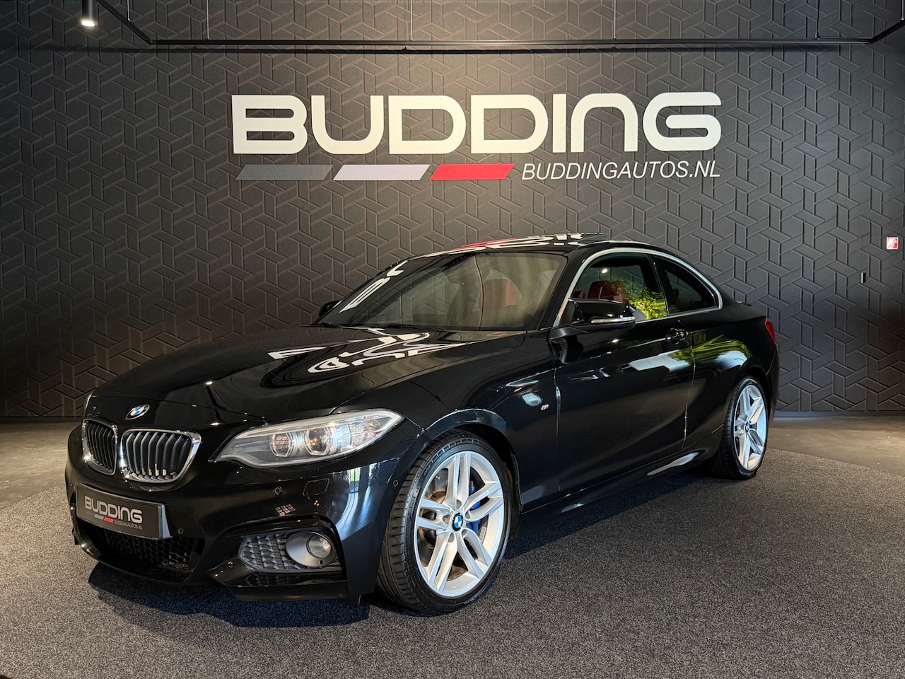 BMW 2-serie Coupé - 220i High Exe | M-sport | Schuifdak | Keyless - AutoWereld.nl