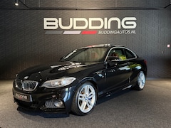 BMW 2-serie Coupé - 220i High Exe | M-sport | Schuifdak | Keyless